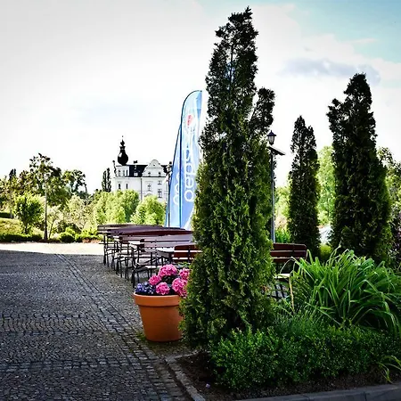 Hotel Sportwerk Tyniec Maly