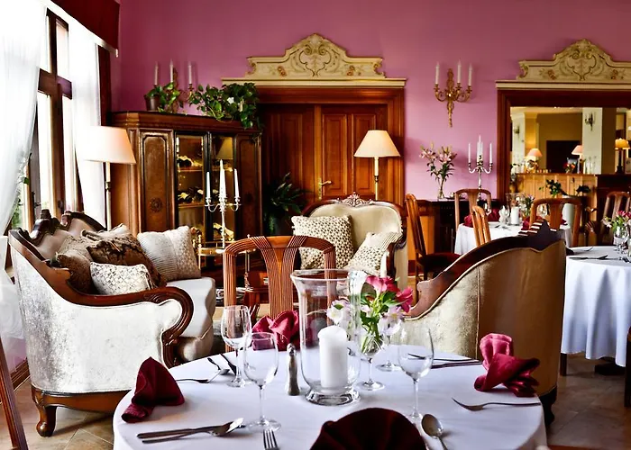 Hotel Sportwerk Tyniec Maly