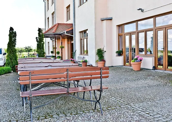 Hotel Sportwerk Tyniec Maly