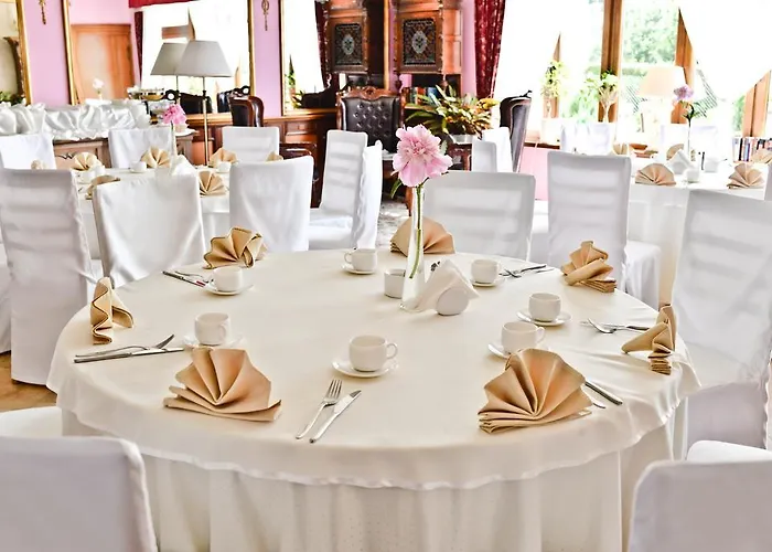 Hotel Sportwerk Tyniec Maly