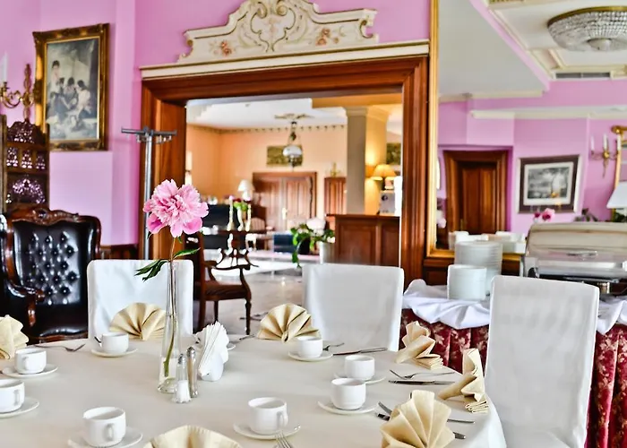 Hotel Sportwerk Tyniec Maly